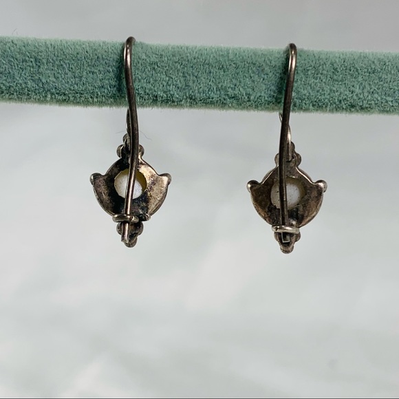 Boho style pearl dangle earring - Picture 7 of 7